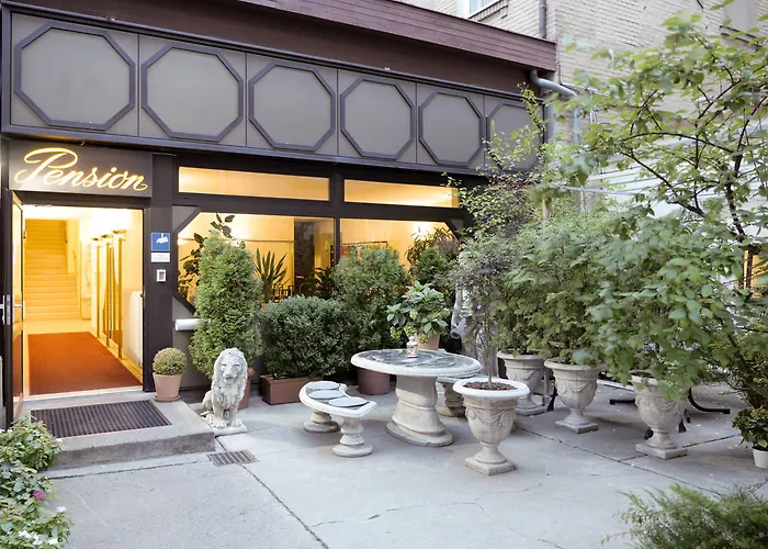 Pharmador Bed and Breakfast 3*