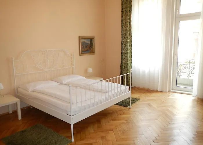 Bed and Breakfast Pharmador